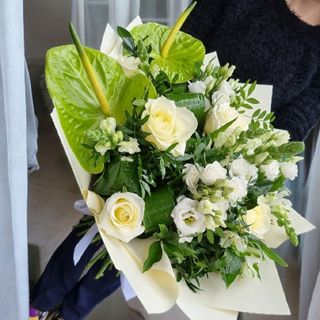 Buchet cadou alb cu verde 