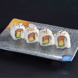 68.Uramaki de salmón, aguacate (4 uds.)