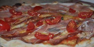 Pizza Provola E Spek (33 Cm.)