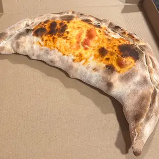 Calzoni Clásico