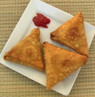 Vegetable samosa 3 pieces 