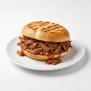 Bocadillo De Carne Mechada