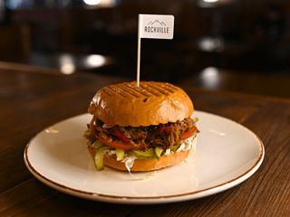 Із рваною свининою (300g)