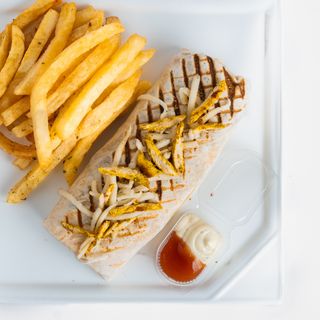 Tacos Poulet Barbecue & Frites & Boisson Gazeuse