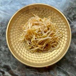 Germogli di soia acetata