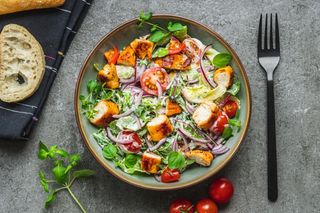 Sałatka z kurczakiem ok. 250 g