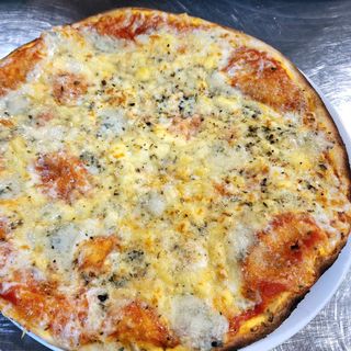 Pizza CUATRO QUESOS (30 Cm.)