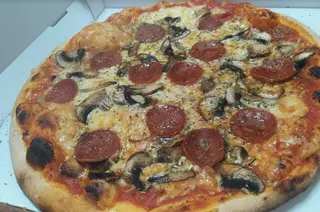 Pizza Pepperoni (30 Cm.)