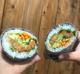 Burrito salmone
