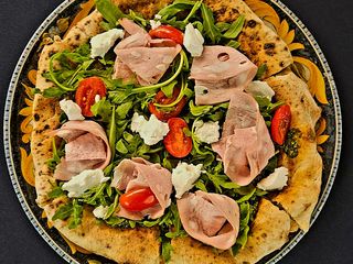 Focaccia di mortadela