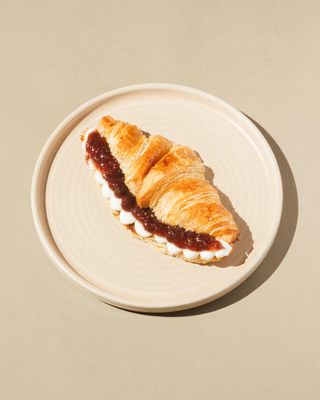 Croissant Relleno De Dulce