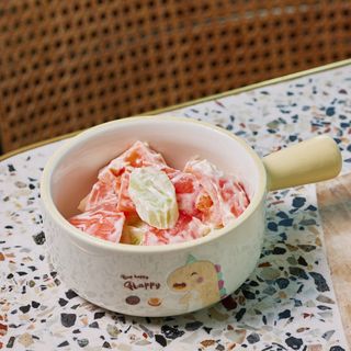 კიტრი და პომიდრვის სალათი არაჟნით