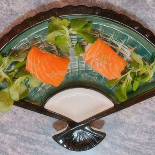 Nigiri De Salmón (6 Uds.)