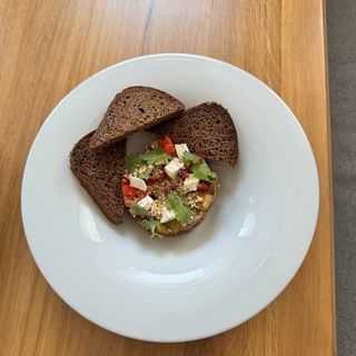 Салат Кахетинський (300г)