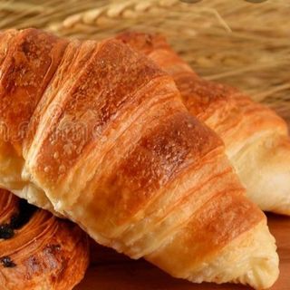 Breakfast croissant