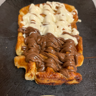 Gofre mix,chocolate blanco y nutella 