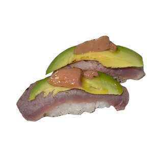 4. Nigiri De Atún Flambeado (2 Pzs.)