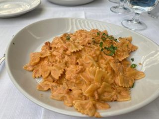 Farfalle al salmone
