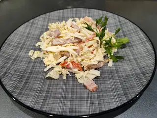 Салат з шинкою