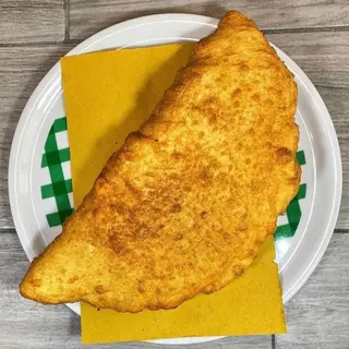 Pizza fritta al salame