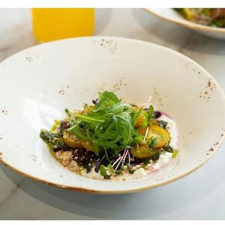 Салат с печеной свеклой