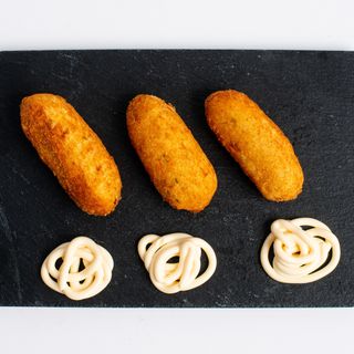 Tapa De Croqueta De Bacalao (1 Ud.)