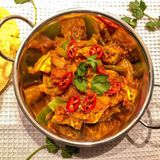 Chicken curry with green peppers & onions
