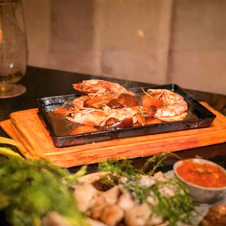 A143. Gamberoni alla piastra con funghi*