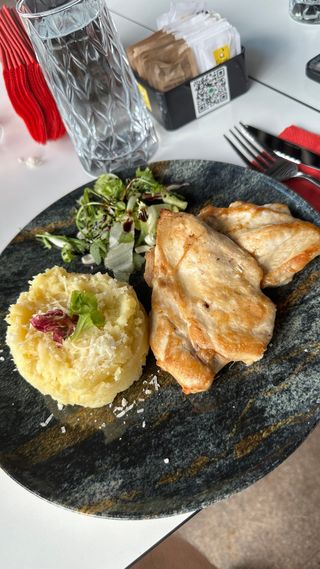 PIEPT DE PUI LA GRATAR