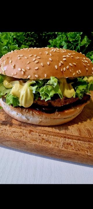 Burger tofu wędzone