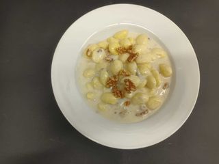 Gnocchi con gorgonzola y nueces