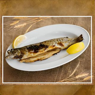 შემწვარი კალმახი მაყალზე