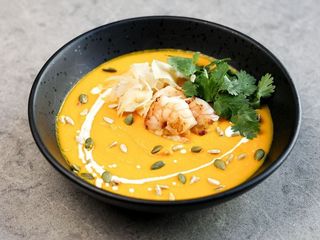 Крем-суп із гарбуза з креветками (350g)