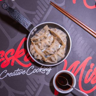 Gyozas De cerdo(6 Pzs.)