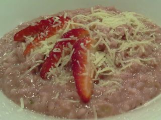 Risotto De Queso Con Fresa Y Champagne