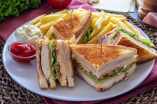 Sandwich Club Frutolandia