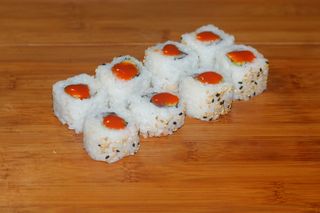 Uramaki Salmão picante & Atum Uramaki 8 Peças