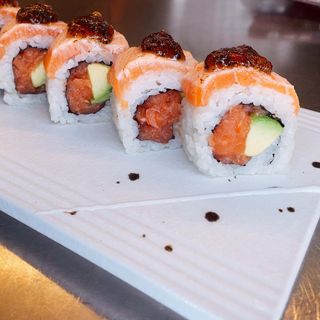 Salmon trufa roll