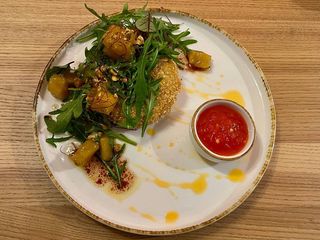 Камамбер, полуниця, варення з чілі (195g)