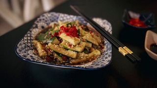 8.2. Krastavac salata sa belim lukom