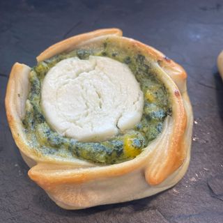 Empanada De Espinacas Con Queso De Cabra