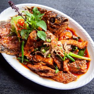 Crispy Chilli Whole Fish-Pla Rad Prik