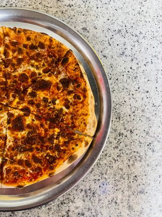 Pizza Mediana 4 Quesos 