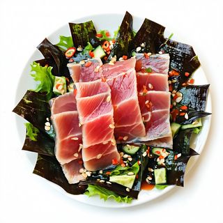 Ensalada De Wakame Con Atún