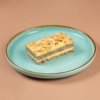 ნუშის ტორტი