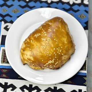 Тандырная самса с говядиной (250г)