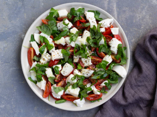 Ensalada de queso de rulo