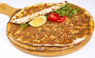 Pizza De Lahmacun