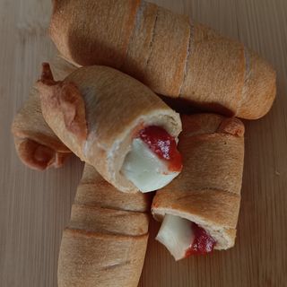 Tequeños de Queso y Guayaba (4 Unidades)