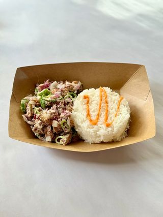 Chicken sisig cu pansit